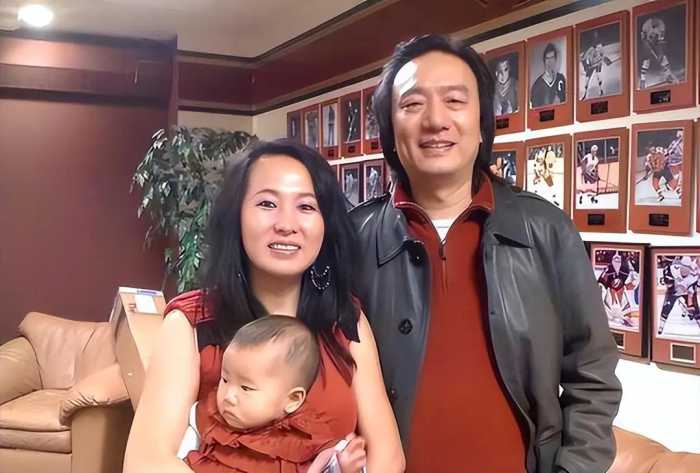 东方神鹿王军霞：退役移居美国，3个孩子3个爹，如今成人生赢家